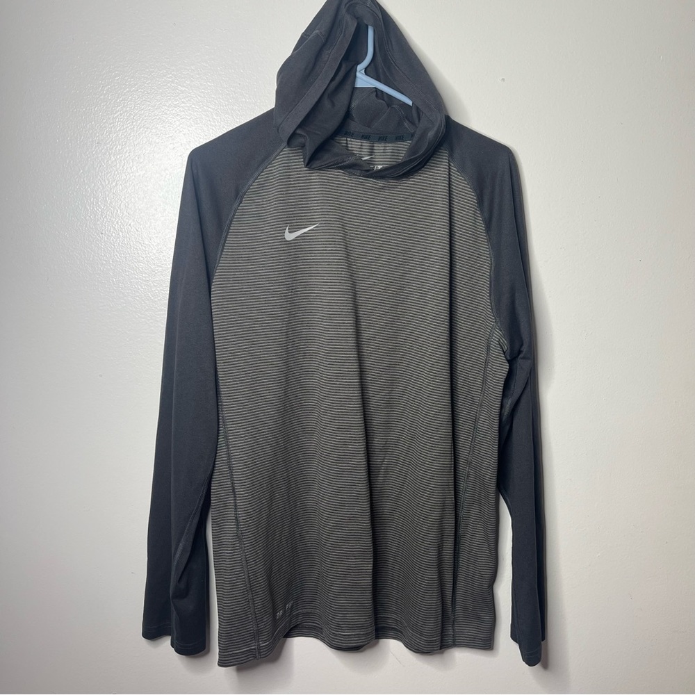 NIKE DRI-FIT Pullover Hoodie Size Large